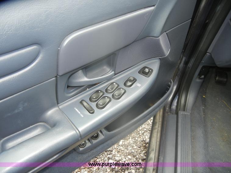 image for item D4985 2002 Ford Crown Victoria Police Interceptor