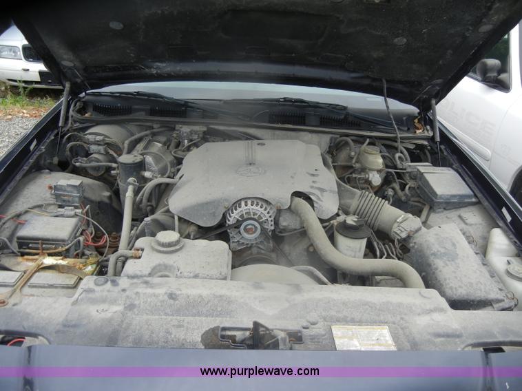 image for item D4985 2002 Ford Crown Victoria Police Interceptor