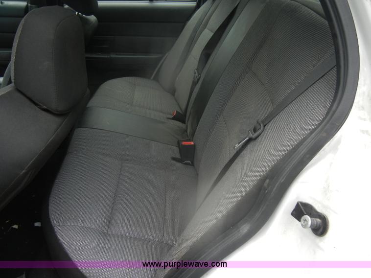 image for item D4989 2008 Ford Crown Victoria Police Interceptor