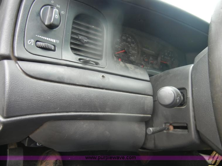 image for item D4989 2008 Ford Crown Victoria Police Interceptor