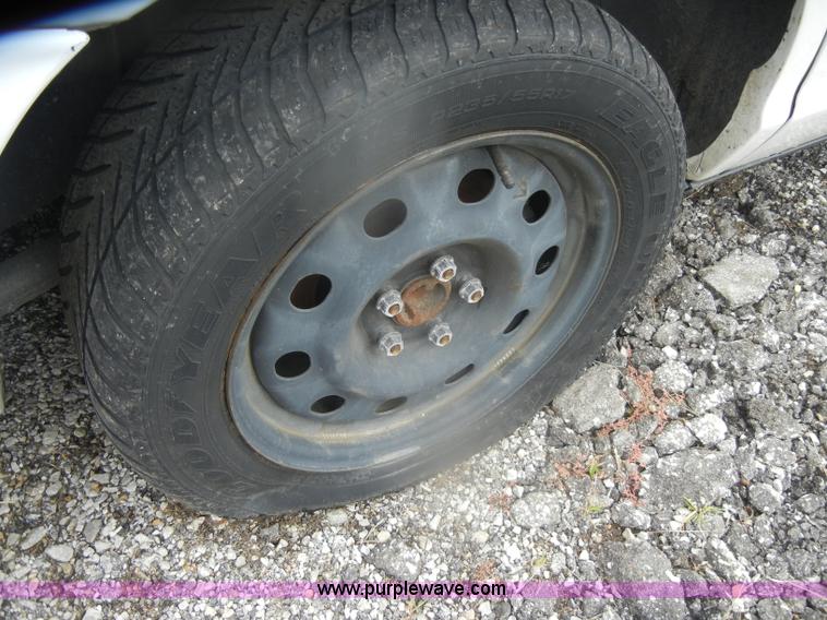 image for item D4989 2008 Ford Crown Victoria Police Interceptor