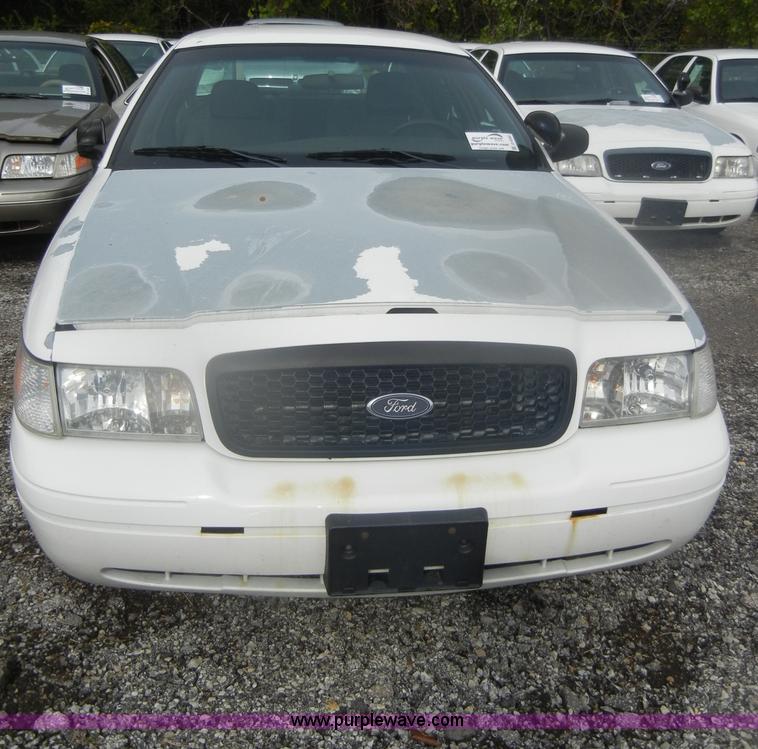 image for item D4990 2006 Ford Crown Victoria Police Interceptor