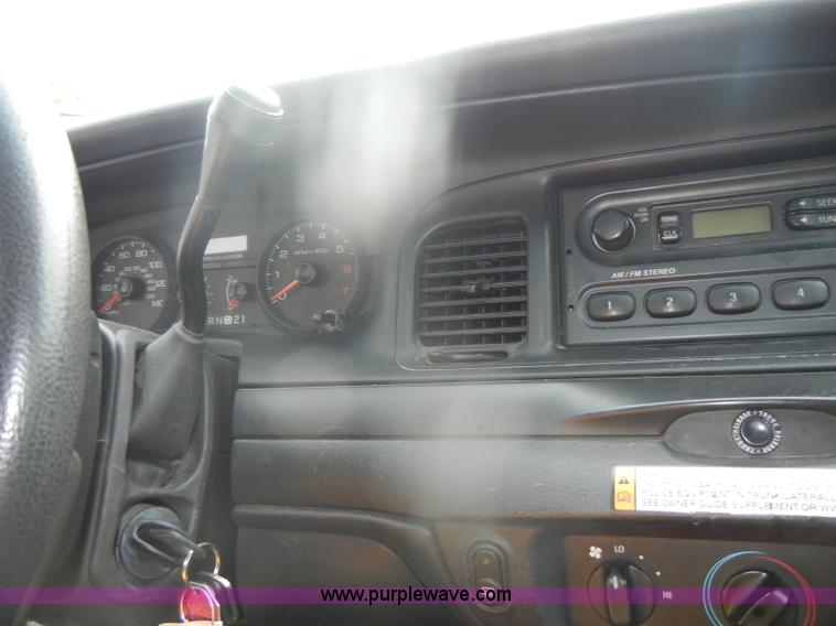 image for item D4990 2006 Ford Crown Victoria Police Interceptor