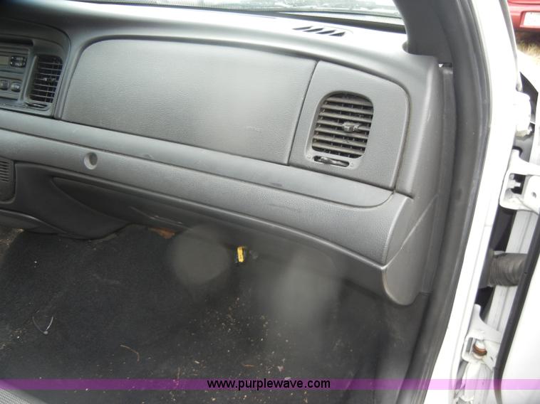 image for item D4990 2006 Ford Crown Victoria Police Interceptor