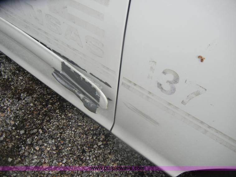 image for item D4990 2006 Ford Crown Victoria Police Interceptor