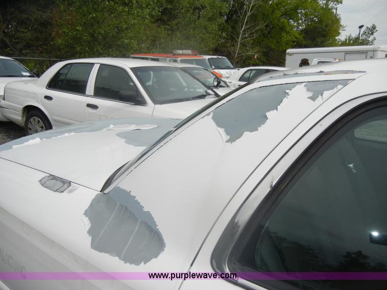 image for item D4990 2006 Ford Crown Victoria Police Interceptor