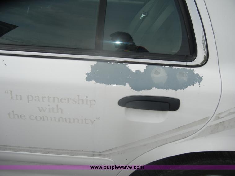 image for item D4990 2006 Ford Crown Victoria Police Interceptor