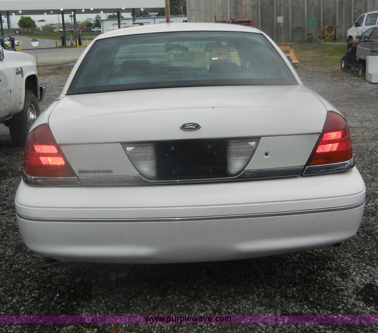 image for item D4992 2000 Ford Crown Victoria Police Interceptor