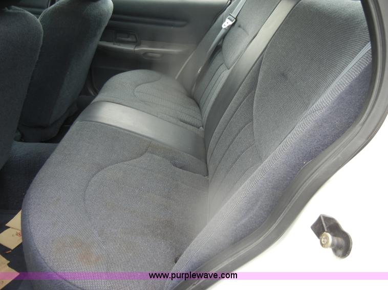 image for item D4992 2000 Ford Crown Victoria Police Interceptor