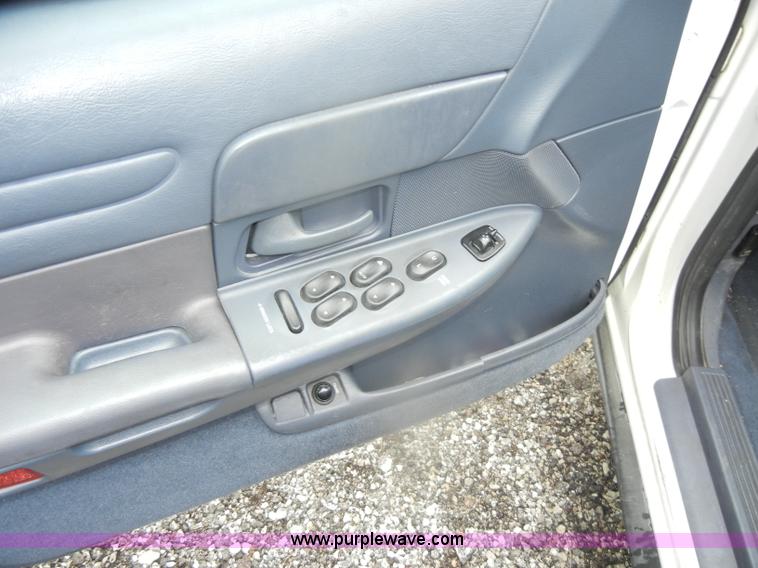 image for item D4992 2000 Ford Crown Victoria Police Interceptor