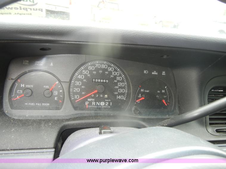 image for item D4992 2000 Ford Crown Victoria Police Interceptor