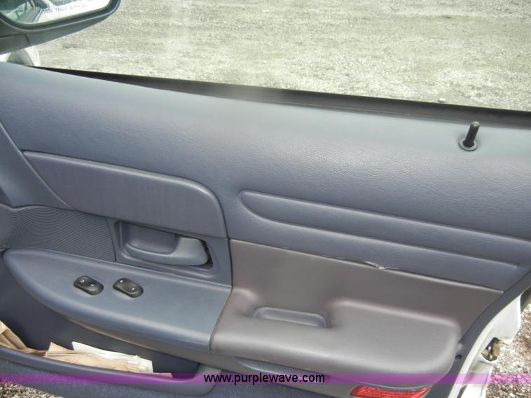 image for item D4992 2000 Ford Crown Victoria Police Interceptor