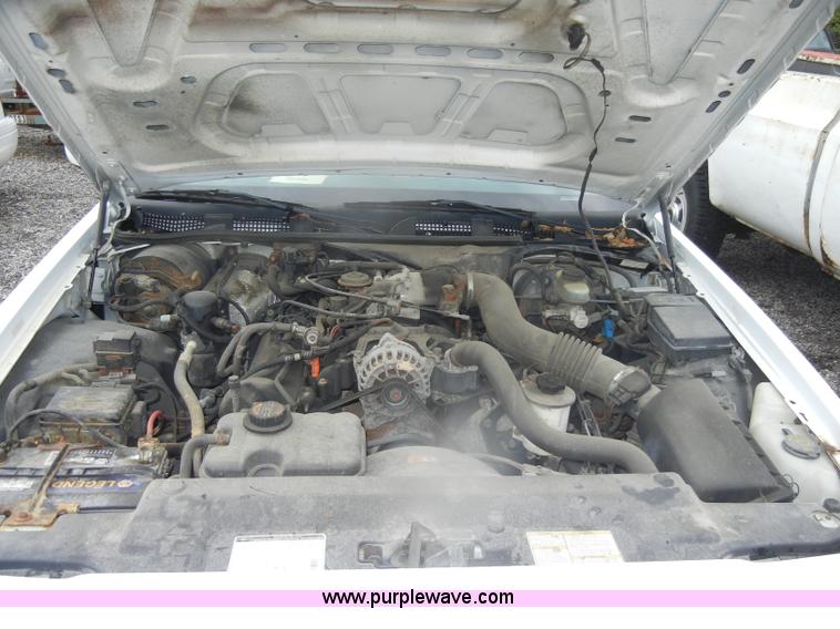 image for item D4992 2000 Ford Crown Victoria Police Interceptor