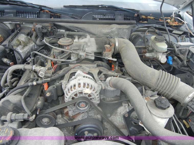 image for item D4992 2000 Ford Crown Victoria Police Interceptor