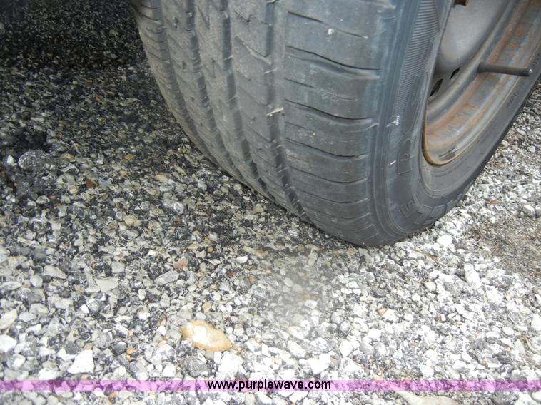 image for item D4992 2000 Ford Crown Victoria Police Interceptor