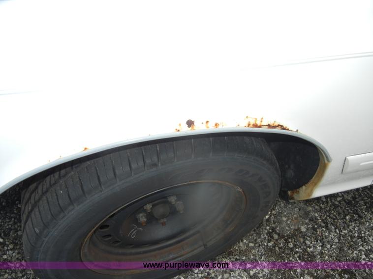 image for item D4992 2000 Ford Crown Victoria Police Interceptor