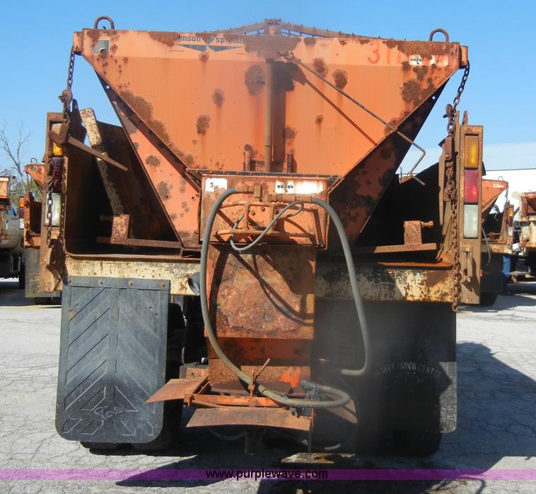 image for item D4993 1999 Chevrolet C8500 dump truck