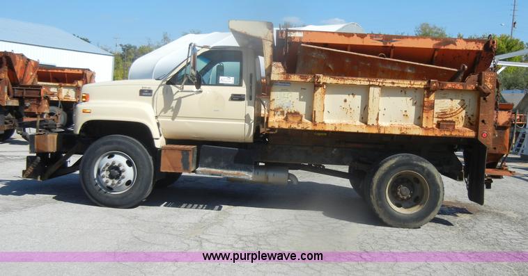 image for item D4993 1999 Chevrolet C8500 dump truck