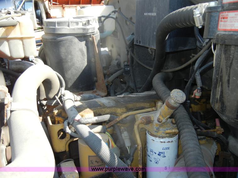 image for item D4993 1999 Chevrolet C8500 dump truck