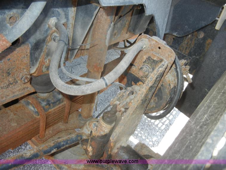 image for item D4993 1999 Chevrolet C8500 dump truck