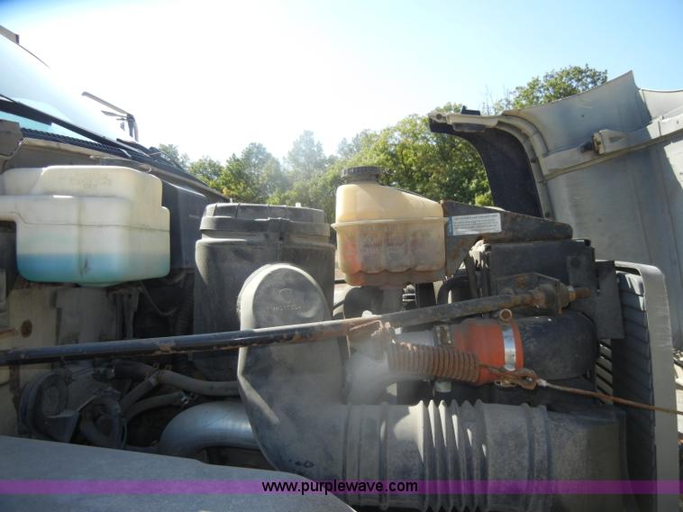 image for item D4993 1999 Chevrolet C8500 dump truck