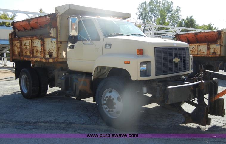 image for item D4995 1999 Chevrolet C8500 dump truck