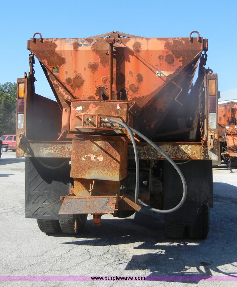 image for item D4995 1999 Chevrolet C8500 dump truck