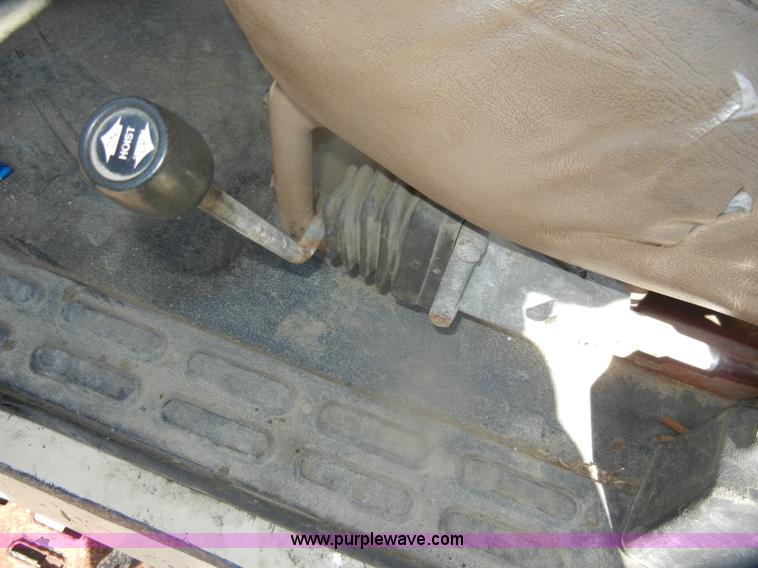 image for item D4995 1999 Chevrolet C8500 dump truck