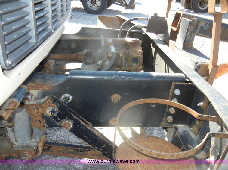 image for item D4995 1999 Chevrolet C8500 dump truck