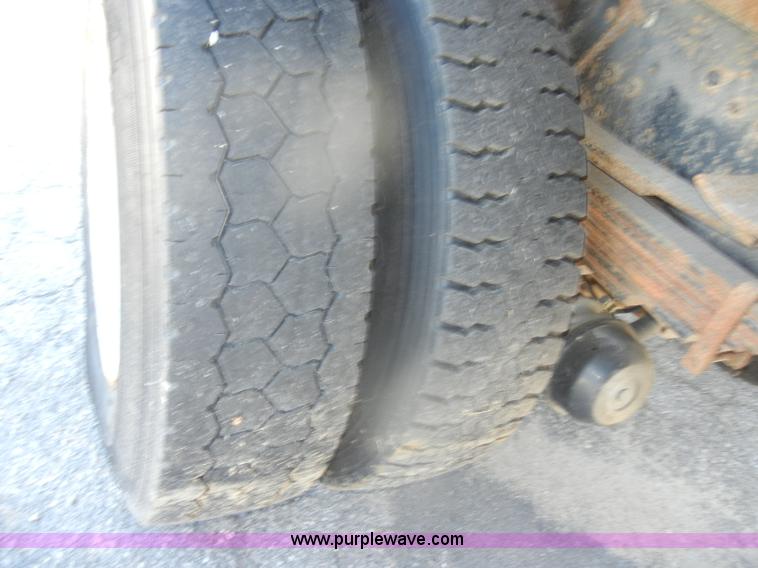 image for item D4995 1999 Chevrolet C8500 dump truck