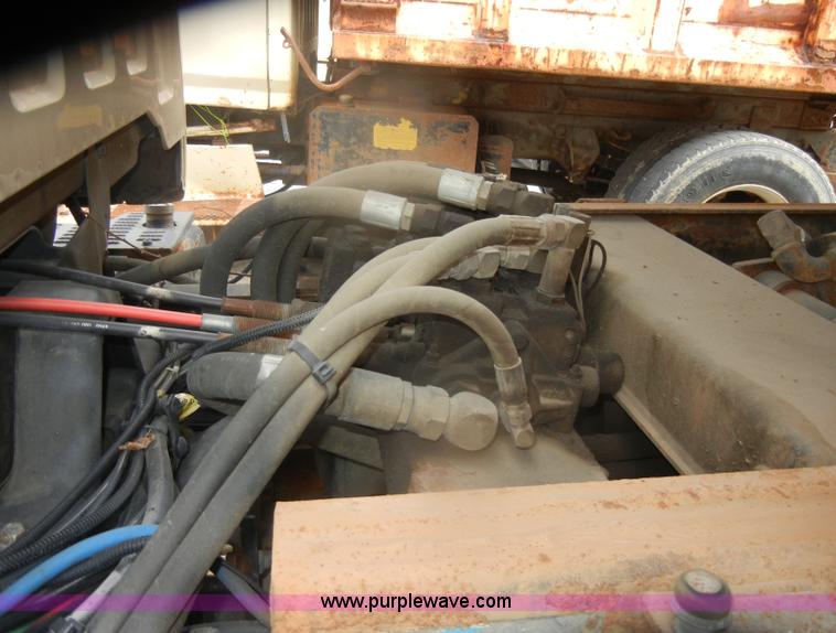 image for item D4995 1999 Chevrolet C8500 dump truck
