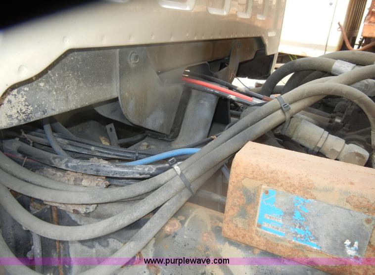 image for item D4995 1999 Chevrolet C8500 dump truck