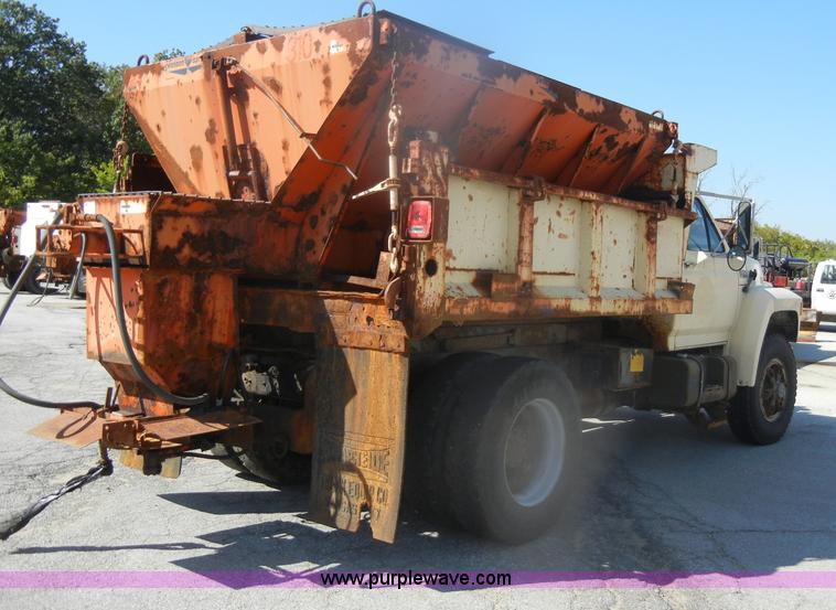 image for item D4996 1994 Ford F800 dump truck