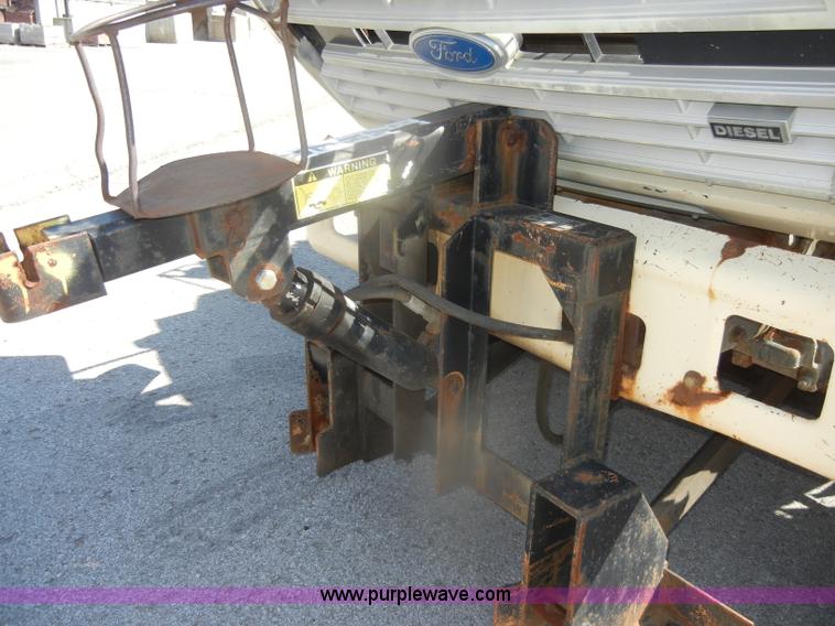 image for item D4996 1994 Ford F800 dump truck