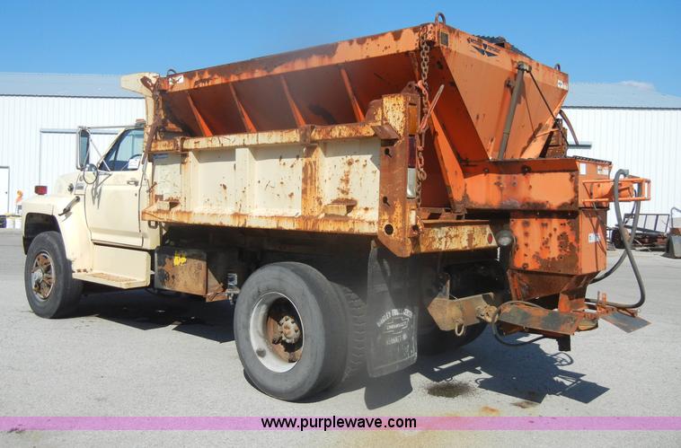 image for item D4997 1994 Ford F800 dump truck