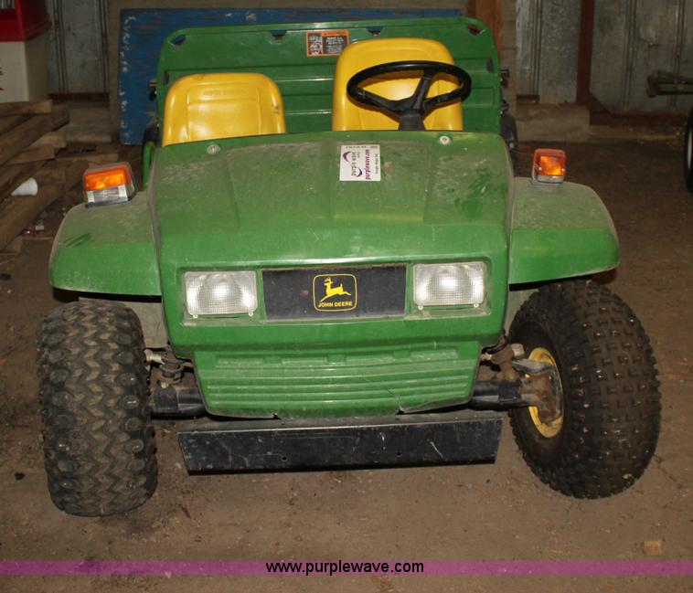 image for item D5197 2002 John Deere Gator utility vehicle