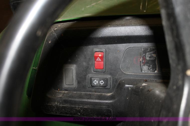 image for item D5197 2002 John Deere Gator utility vehicle