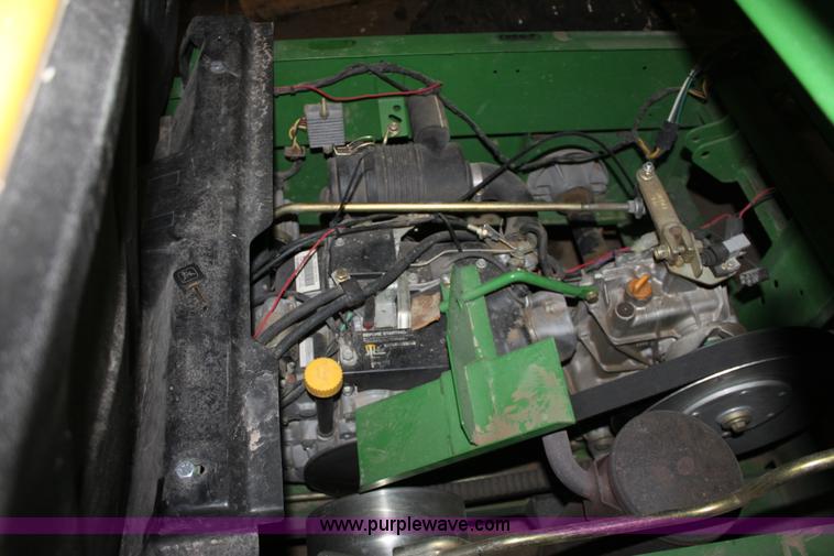 image for item D5197 2002 John Deere Gator utility vehicle