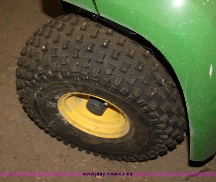 image for item D5197 2002 John Deere Gator utility vehicle