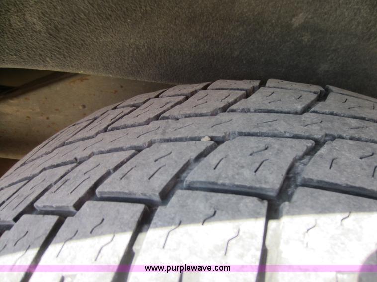 image for item D5684 2001 Chevrolet G3500 Express van