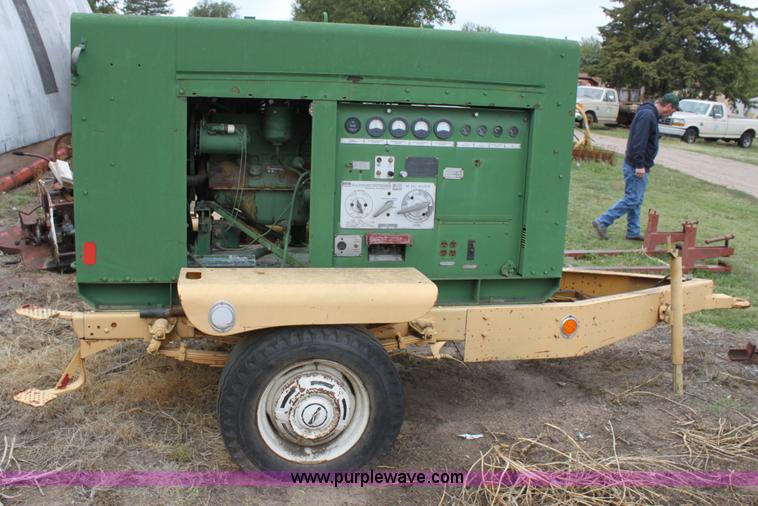 image for item E4219 1973 Harnischfeger DC welder/generator