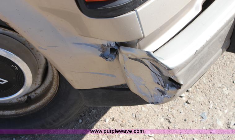 image for item E4229 1993 Chevrolet Astro van