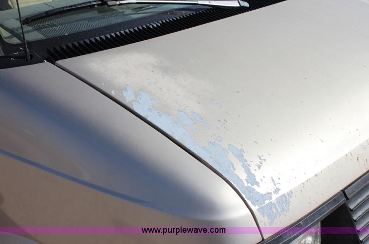 image for item E4229 1993 Chevrolet Astro van