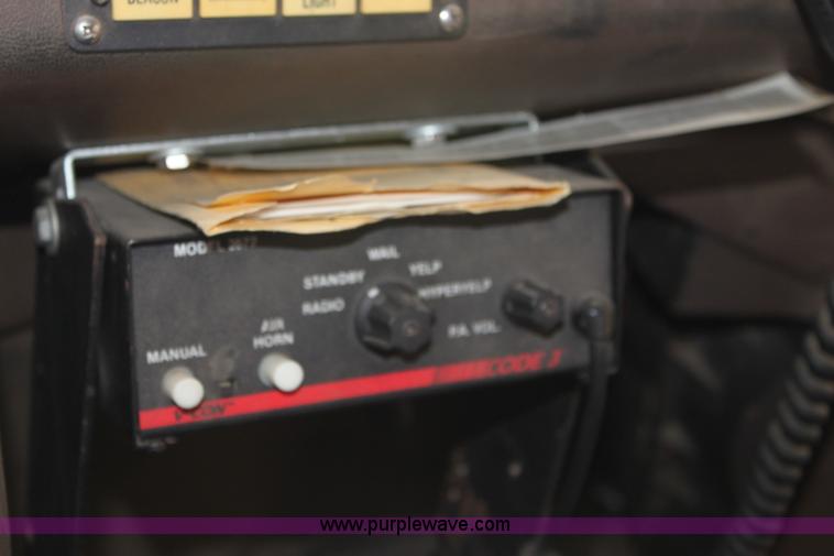 image for item E4231 1979 Ford F900 tanker truck