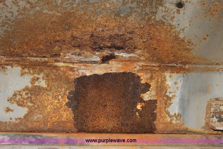 image for item E4231 1979 Ford F900 tanker truck