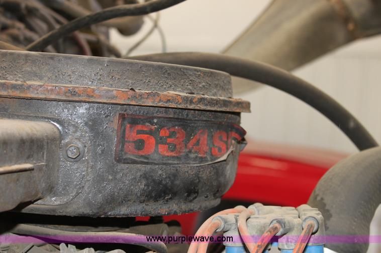 image for item E4231 1979 Ford F900 tanker truck