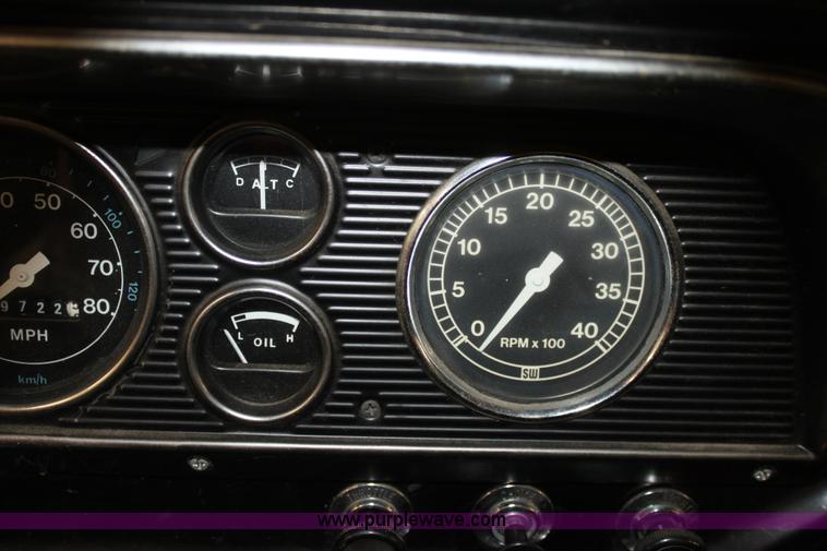 image for item E4232 1979 Ford F700 firetruck