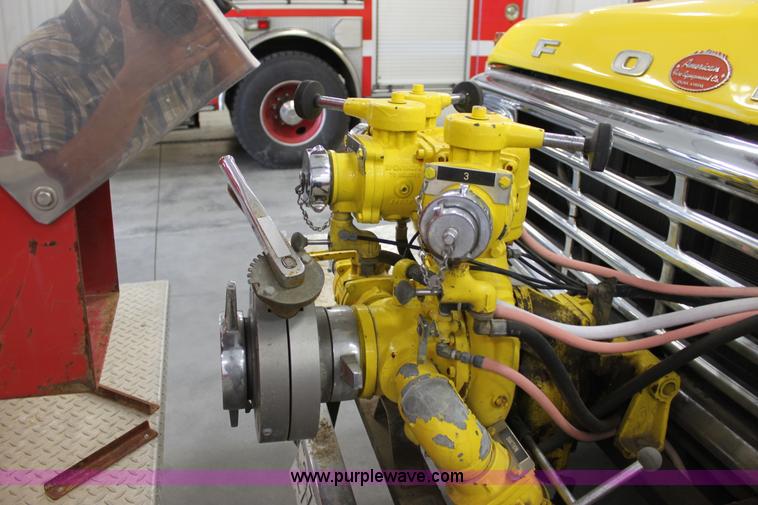 image for item E4232 1979 Ford F700 firetruck