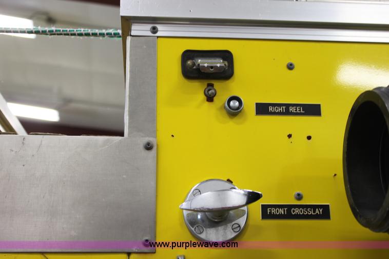 image for item E4232 1979 Ford F700 firetruck