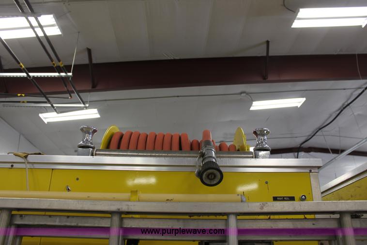 image for item E4232 1979 Ford F700 firetruck